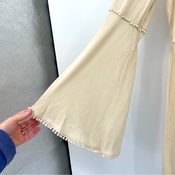 Urban Outfitters Kiss the Sky “Instant Karma” Dress Cream Lace Boho Style Size M - Picture 5 of 12